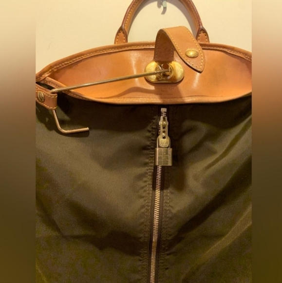 Authentic Louis Vuitton Garment Bag w/Poignet & LV Hanger +Free Mystery Gift - Picture 6 of 11